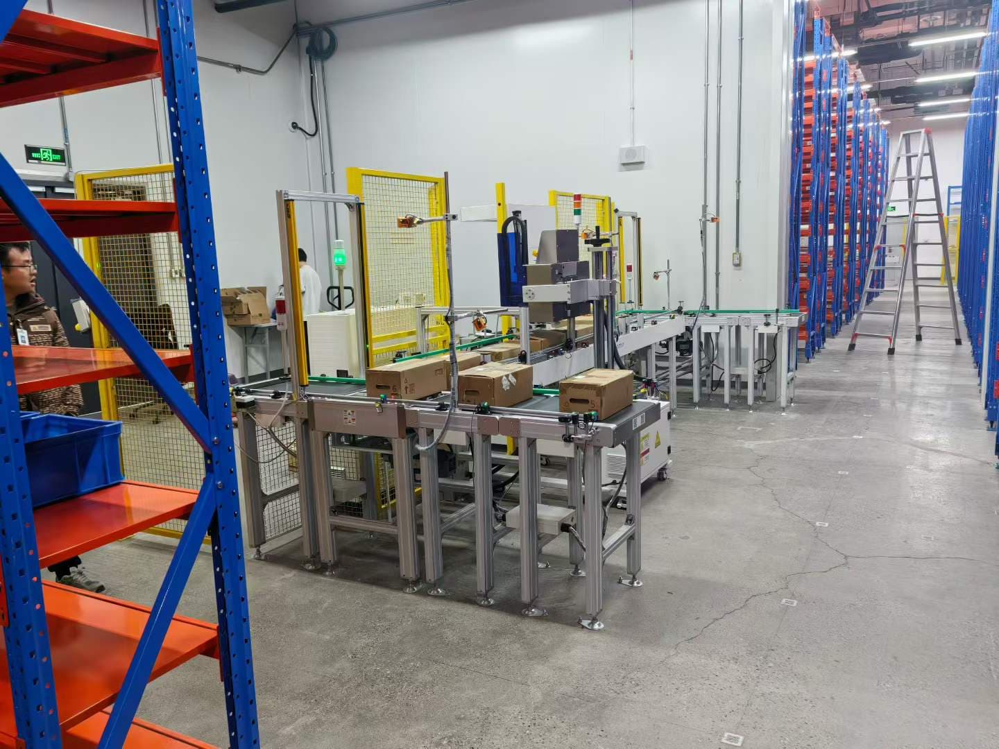 Customizable Warehouse Shelving Racks thumbnail 4