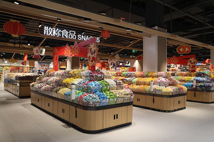 Wooden Bulk Snack Display Gondola thumbnail 2