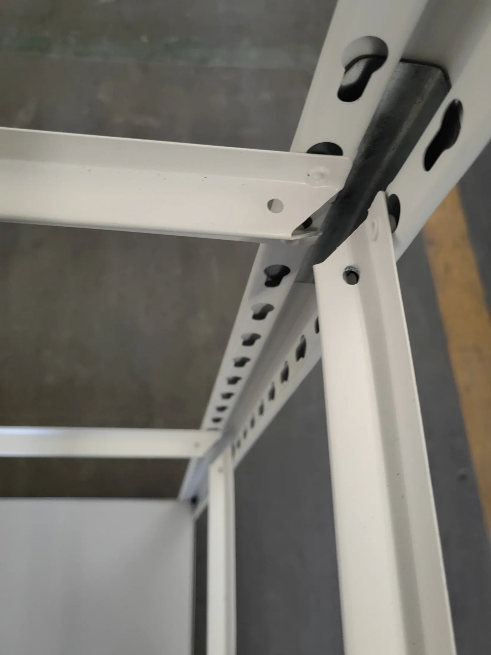 100 kg Keyhole Slotted Angle Home Storage Shelving thumbnail 4